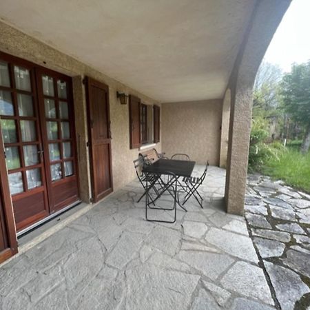 Bas De Villa En Face Du Lac De Savines Kültér fotó