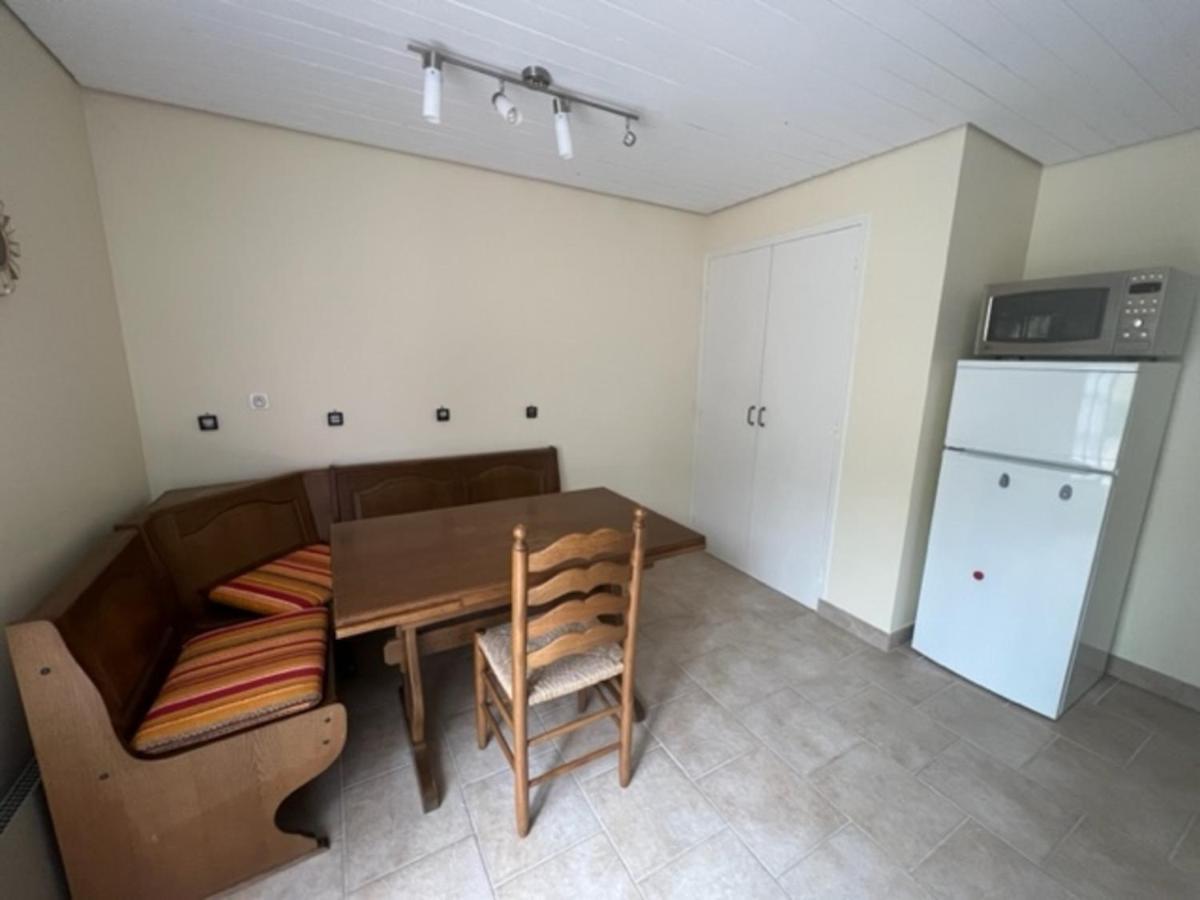 Bas De Villa En Face Du Lac De Savines Kültér fotó