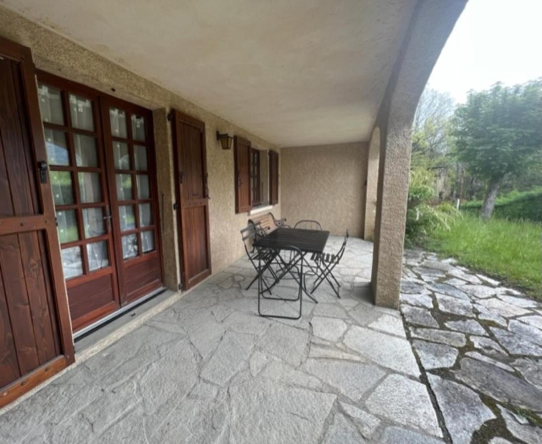 Bas De Villa En Face Du Lac De Savines Kültér fotó